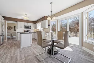 592 Vicki Ln, Shoreview, MN 55126 - Photo 12