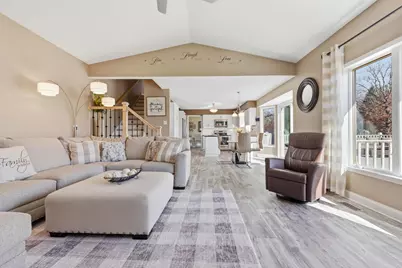 592 Vicki Lane, Shoreview, MN 55126 - Photo 10