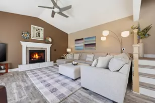 592 Vicki Ln, Shoreview, MN 55126 - Photo 8