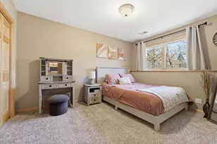 592 Vicki Ln, Shoreview, MN 55126 - Photo 36