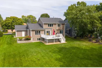 592 Vicki Lane, Shoreview, MN 55126 - Photo 4