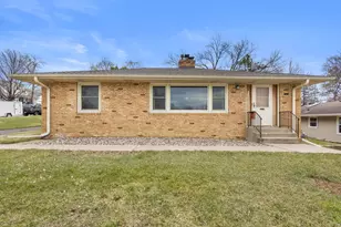 3029 Silver Lake Rd NE, Saint Anthony, MN 55418 - Photo 1