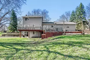 14050 37th Ave N, Plymouth, MN 55447 - Photo 28