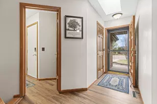 15 Apfelridge Ct, South Saint Paul, MN 55075 - Photo 4
