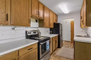12852 Nicollet Ave, Burnsville, MN 55337 - Photo 14