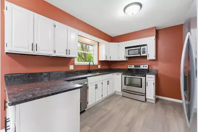 900 Green Street, Hudson, WI 54016 - Photo 14