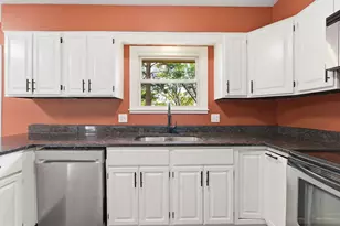 900 Green St, Hudson, WI 54016 - Photo 10