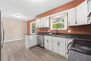 900 Green St, Hudson, WI 54016 - Photo 8
