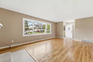 900 Green St, Hudson, WI 54016 - Photo 8