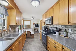 115 S Walnut St, Belle Plaine, MN 56011 - Photo 12