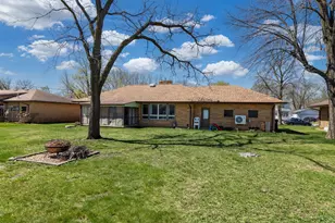 115 S Walnut St, Belle Plaine, MN 56011 - Photo 6