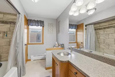115 S Walnut Street, Belle Plaine, MN 56011 - Photo 18