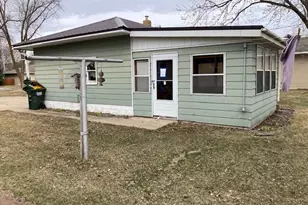 633 Stearns Ave, Paynesville, MN 56362 - Photo 2