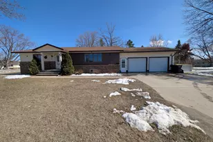 411 6th Ave SW, Perham, MN 56573 - Photo 2