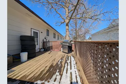 411 6th Avenue SW, Perham, MN 56573 - Photo 4