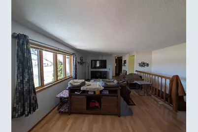 411 6th Avenue SW, Perham, MN 56573 - Photo 8