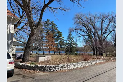 1189 Hawthorne Avenue E, Saint Paul, MN 55106 - Photo 2