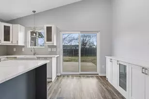601 Cedar St SW, Isanti, MN 55040 - Photo 20