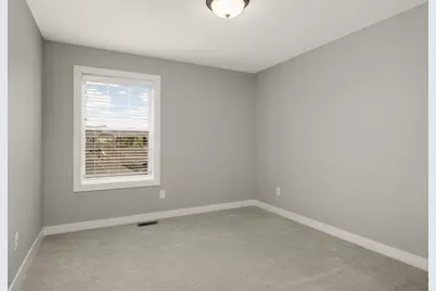 5085 Zircon Lane N, Plymouth, MN 55446 - Photo 34