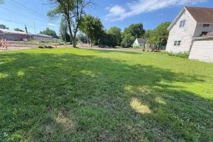 49 S Hering St, Appleton, MN 56208 - Photo 1