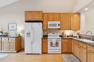 4185 Yuma Ln N, Plymouth, MN 55446 - Photo 10