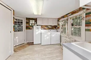 46652 Riverview Dr, La Crescent, MN 55947 - Photo 2