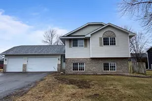 218 Crystal Ln, Montrose, MN 55363 - Photo 1