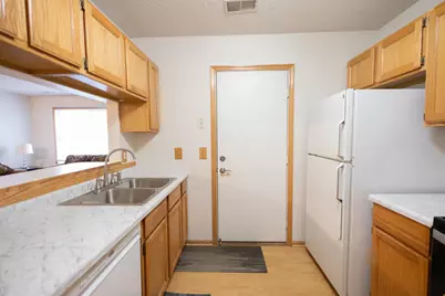 2005 Southcross Drive W #1006, Burnsville, MN 55306 - Photo 2