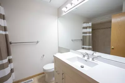 2005 Southcross Drive W #1006, Burnsville, MN 55306 - Photo 10