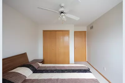 2005 Southcross Drive W #1006, Burnsville, MN 55306 - Photo 8