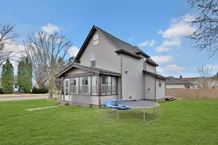 675 4th St SE, Pine City, MN 55063 - Photo 2