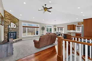 1442 30th St NW, Austin, MN 55912 - Photo 2