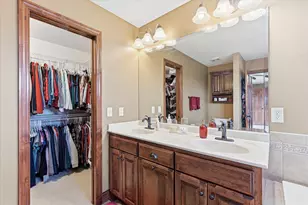 10827 Jersey Dr N, Brooklyn Park, MN 55445 - Photo 28