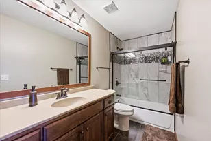 10827 Jersey Dr N, Brooklyn Park, MN 55445 - Photo 40