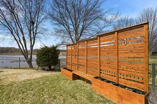 10827 Jersey Dr N, Brooklyn Park, MN 55445 - Photo 44