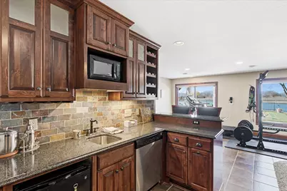 10827 Jersey Drive N, Brooklyn Park, MN 55445 - Photo 34