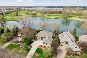 9226 Breckenridge Ln, Eden Prairie, MN 55347 - Photo 4