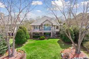 9226 Breckenridge Ln, Eden Prairie, MN 55347 - Photo 6