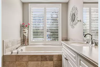 9226 Breckenridge Lane, Eden Prairie, MN 55347 - Photo 50