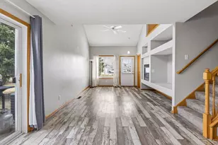 858 Gannon Dr, Shakopee, MN 55379 - Photo 6