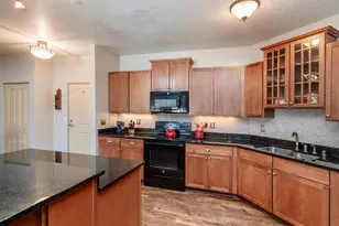 4132 Vernon Ave S, Saint Louis Park, MN 55416 - Photo 2