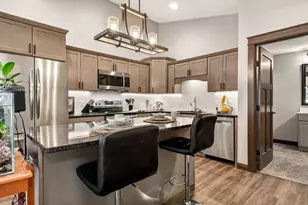 4881 Field Crest Ln, Eau Claire, WI 54701 - Photo 4