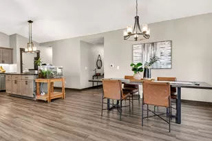 4881 Field Crest Ln, Eau Claire, WI 54701 - Photo 8