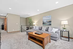 10408 Wyoming Ave S, Bloomington, MN 55438 - Photo 6