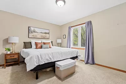 10408 Wyoming Avenue S, Bloomington, MN 55438 - Photo 16