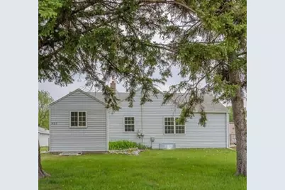 607 Saint Johns Avenue, Red Lake Falls, MN 56750 - Photo 10