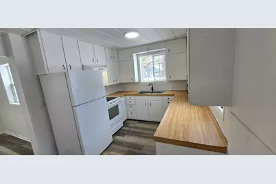 607 Saint Johns Avenue, Red Lake Falls, MN 56750 - Photo 2