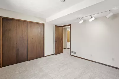 7351 Walnut Court, Eden Prairie, MN 55346 - Photo 26