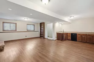 7351 Walnut Ct, Eden Prairie, MN 55346 - Photo 36