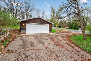 10545 Humboldt Ave S, Bloomington, MN 55431 - Photo 2